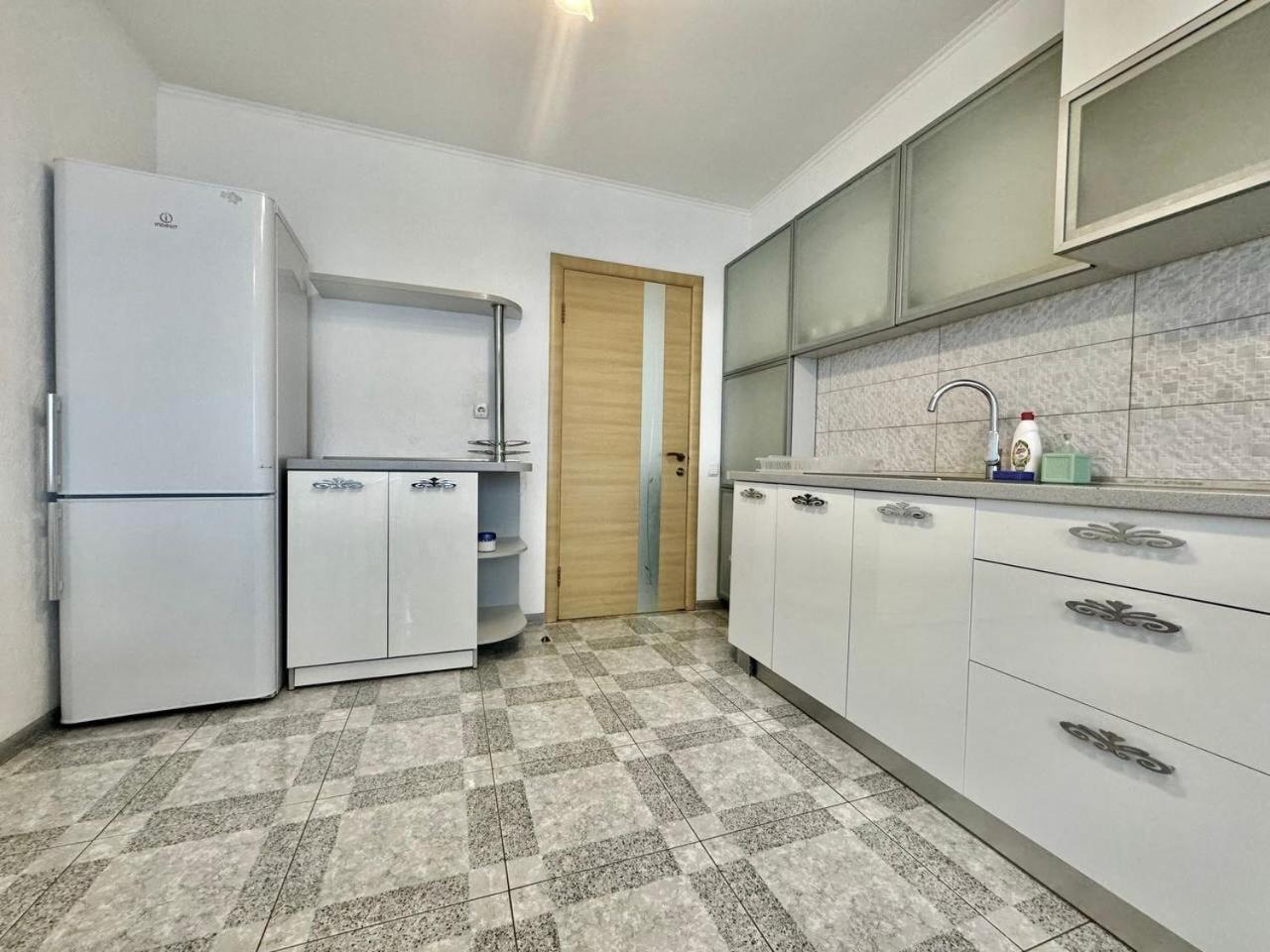 Apartpoltava Стильні Білосніжні Апартаменти, 2-Окремі Кімнати , Документи Для Відрядження , Банківський Чек Eksteriør bilde
